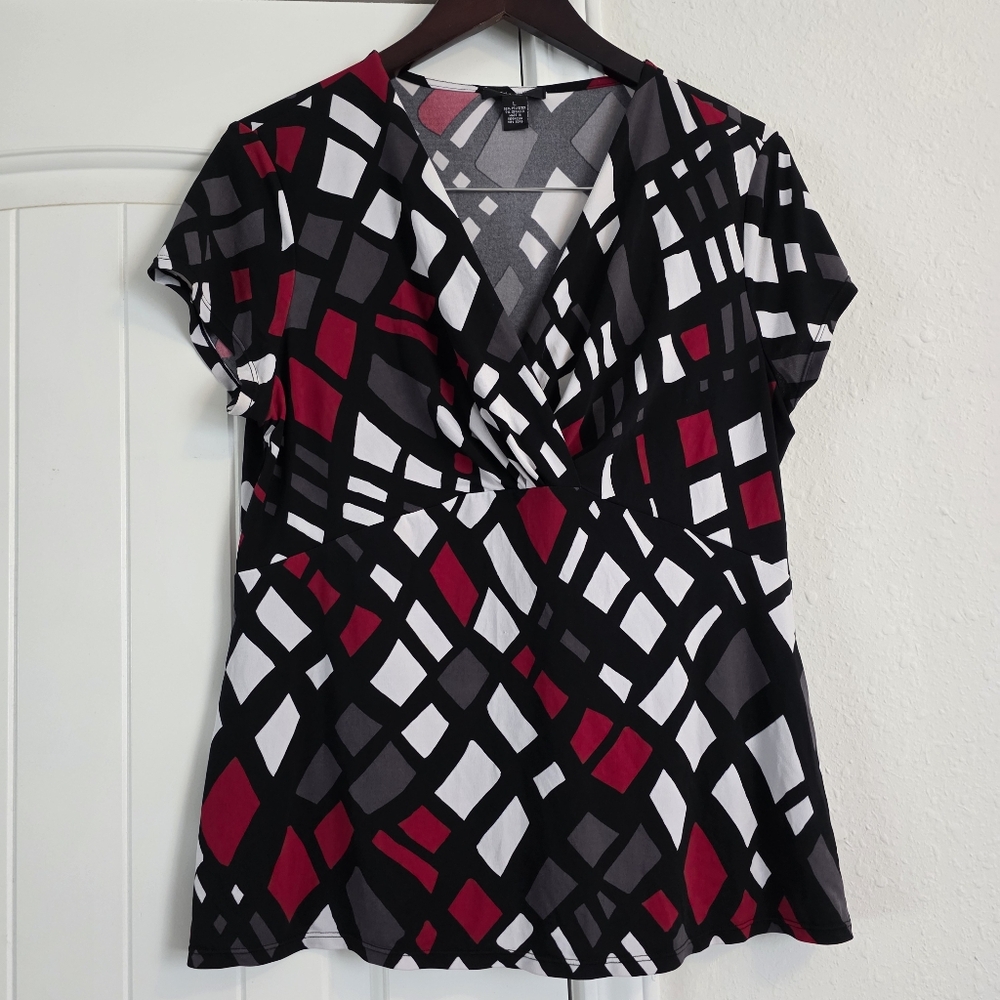 Alfani Womens Black White & Red V Neck Shirt Size Large